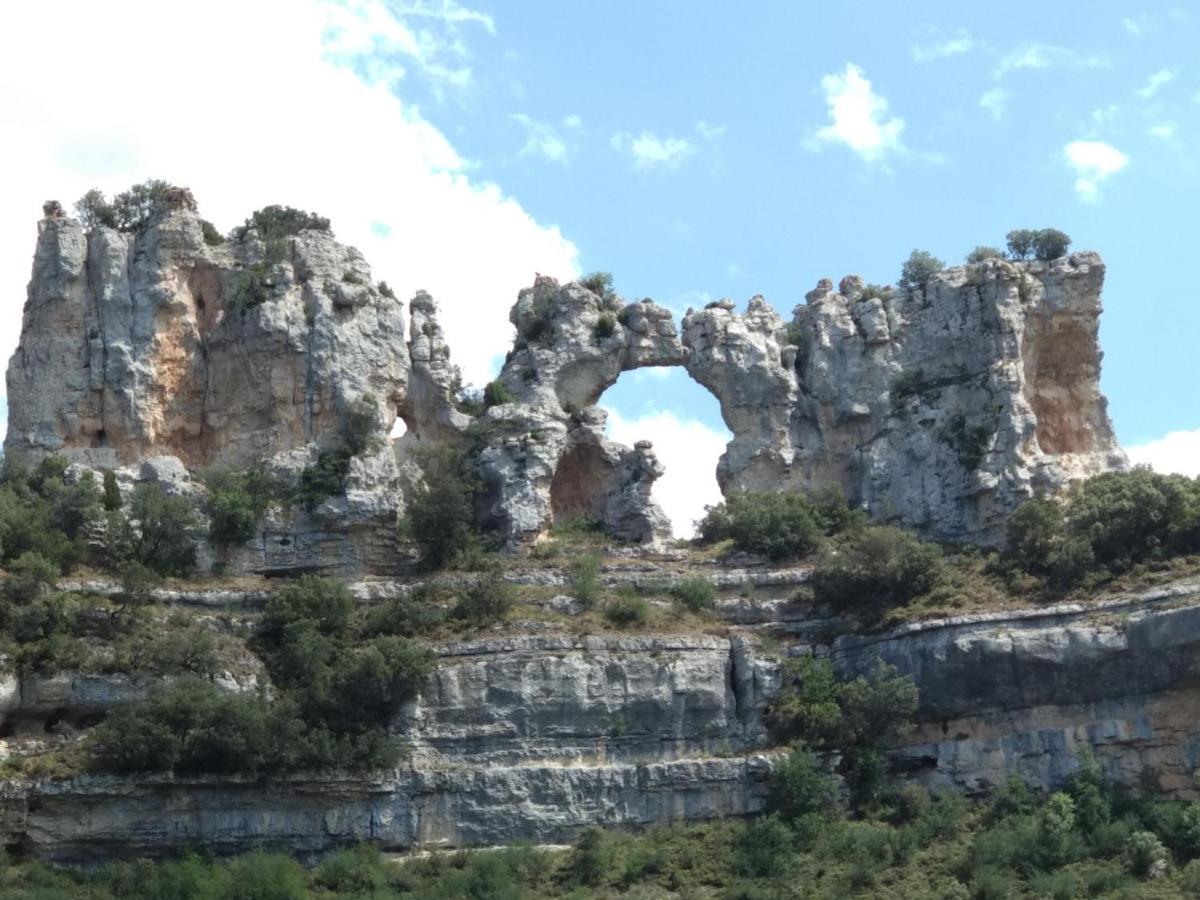 La Milana, Orbaneja Del Castillo Exterior foto